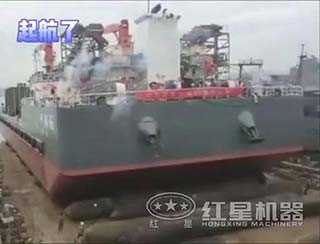 湖南船載砂石場_水上移動的制砂生產線