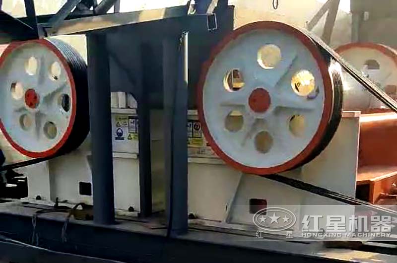 PE-150×250顎破機 PE-150×250顎破機