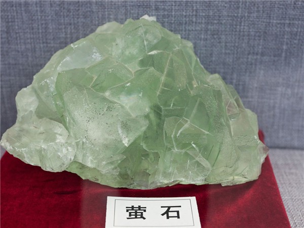 螢石