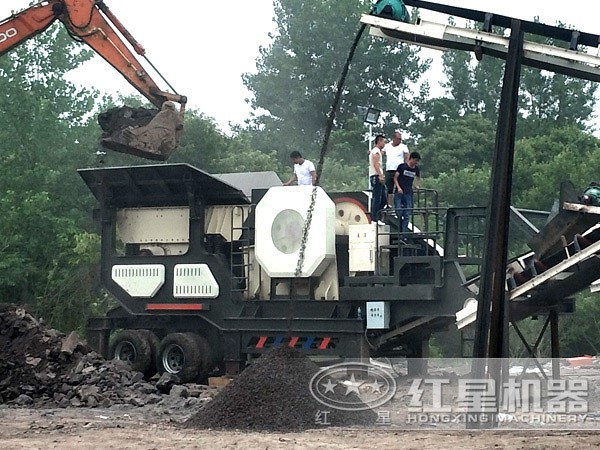 200tph輪胎式破碎站現場圖