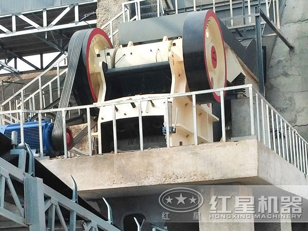 顎式破碎機(jī)傳動(dòng)帶定期檢查 顎式破碎機(jī)傳動(dòng)帶定期檢查