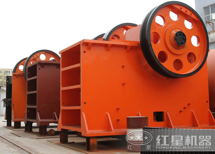 大型顎式破碎機