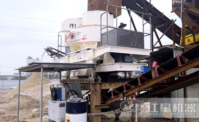 破石頭加工成沙子現場