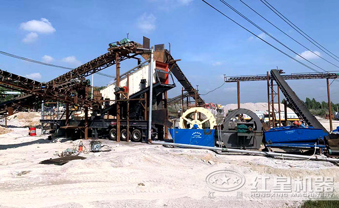 移動打沙機(jī)作業(yè)現(xiàn)場 移動打沙機(jī)作業(yè)現(xiàn)場