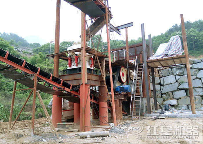 鄂式破碎機、圓錐破碎機安裝現場