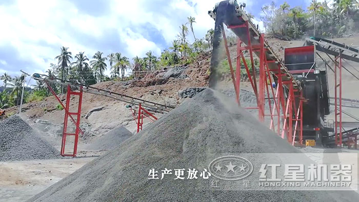 石英石制砂現(xiàn)場