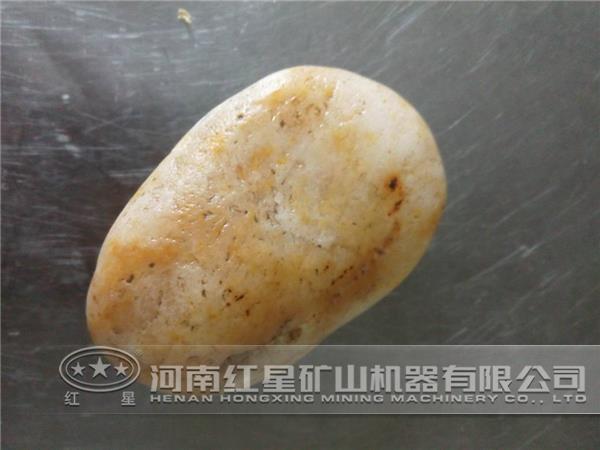 透閃石